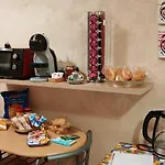 Casa Con Idromassaggio Metro C Alessandrino - San Giovanni E Trenino Laziali-Termini -Betti House