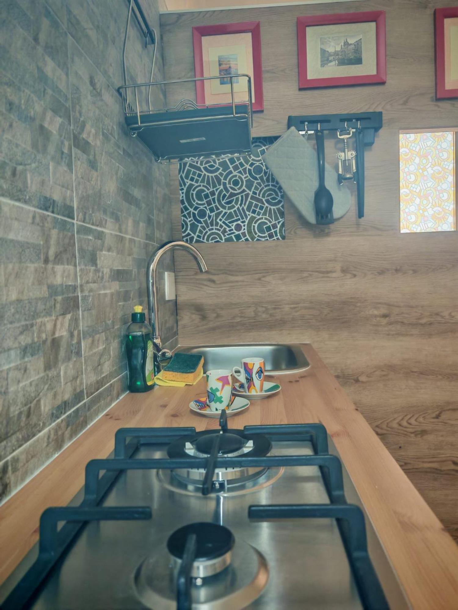 Casa Con Idromassaggio Metro C Alessandrino - San Giovanni E Trenino Laziali-termini -betti House Apartment