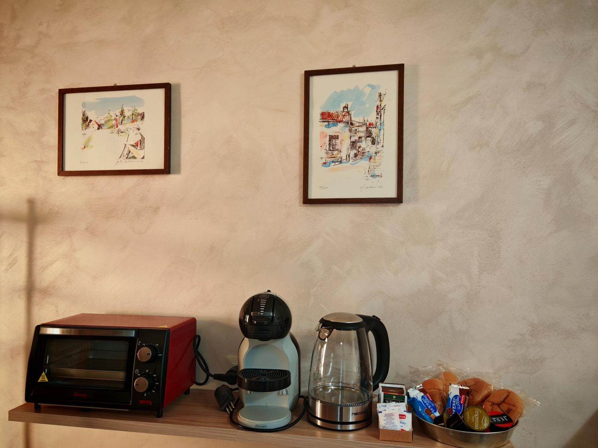 Casa Con Idromassaggio Metro C Alessandrino - San Giovanni E Trenino Laziali-termini -betti House * Rom